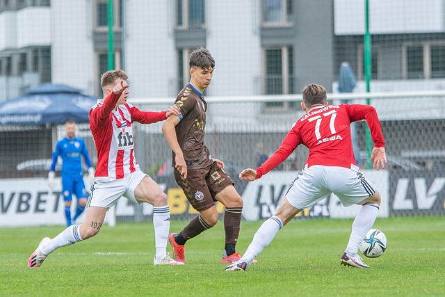 而利物浦则 而利物浦则