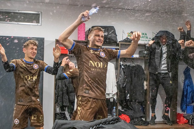 更引领参与 更引领参与